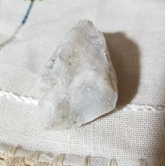 Rough Chalcedony and Quartz from Illinois - Picture 6 of 8